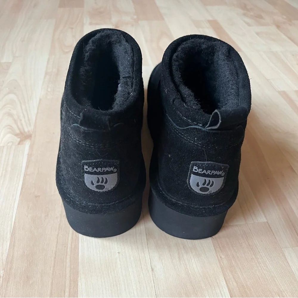 Bearpaw Black Platform Mini Boots Women’s US 9 Suede Cozy Ankle Boot
